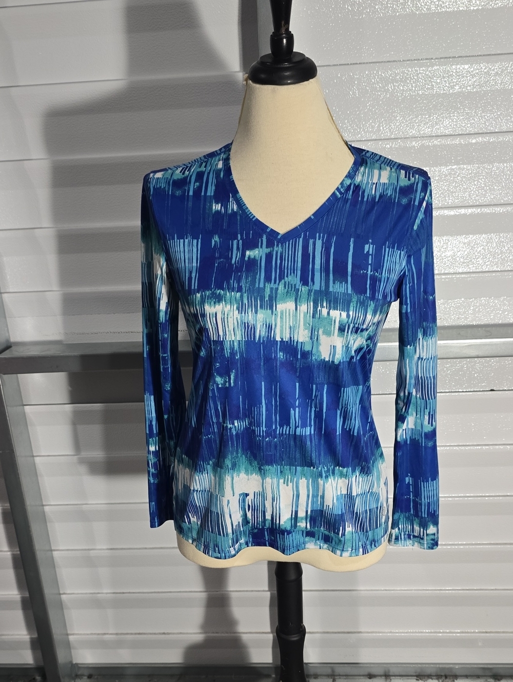 Reel‎ Legends Blue & White Abstract V-Neck Long Sleeve Top Petite Medium